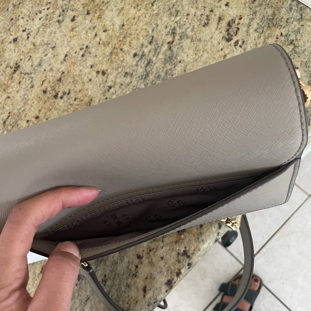 HP👑 New Tory Burch crossbody 🦋 shoulder - Picture 4 of 12